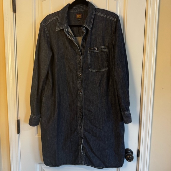 Lee Jean Dress - Picture 1 of 7